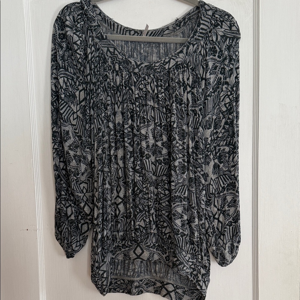 Free People Women's Black and Gray Patterned Top